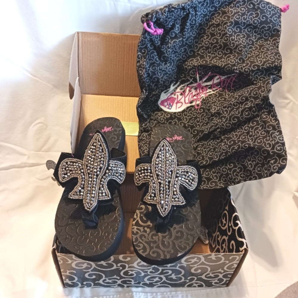 Blazin Roxx Rhinstone Flur De Lis Flip Flops With Dust/carry Bag. NWT Size 6